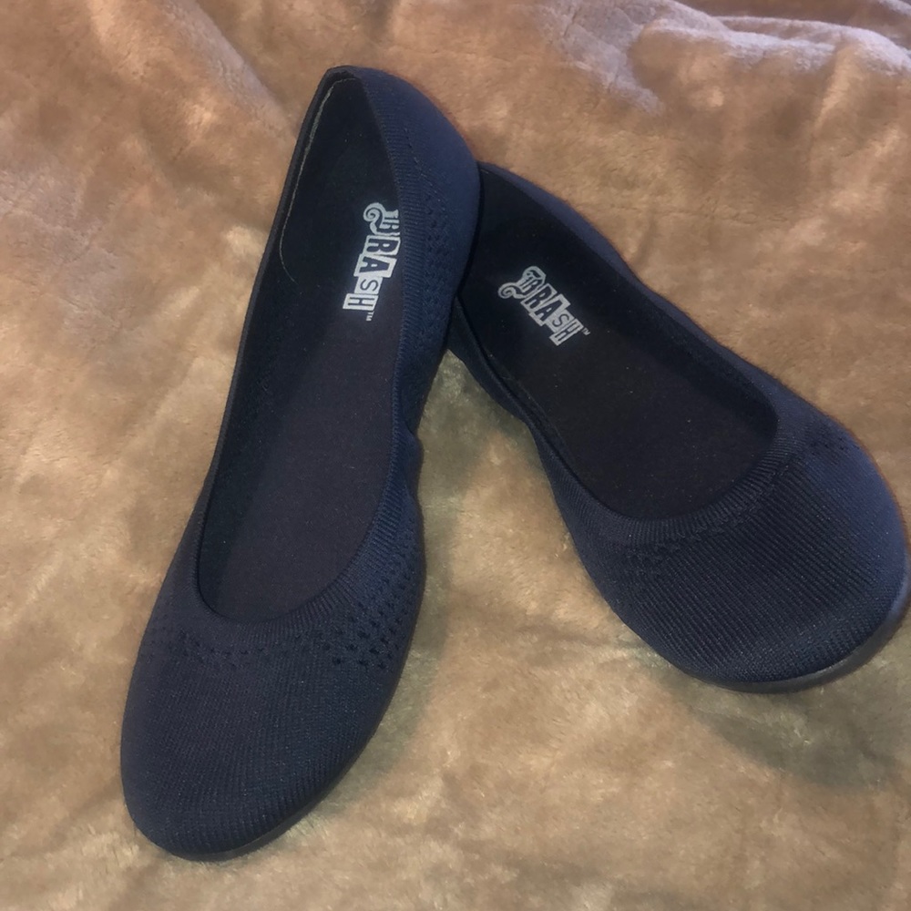 Flats 8 1/2